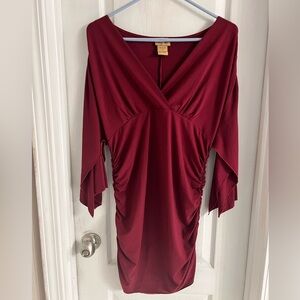 Midnight Velvet Women’s Maroon Colored Top; Gathered sides; Large
